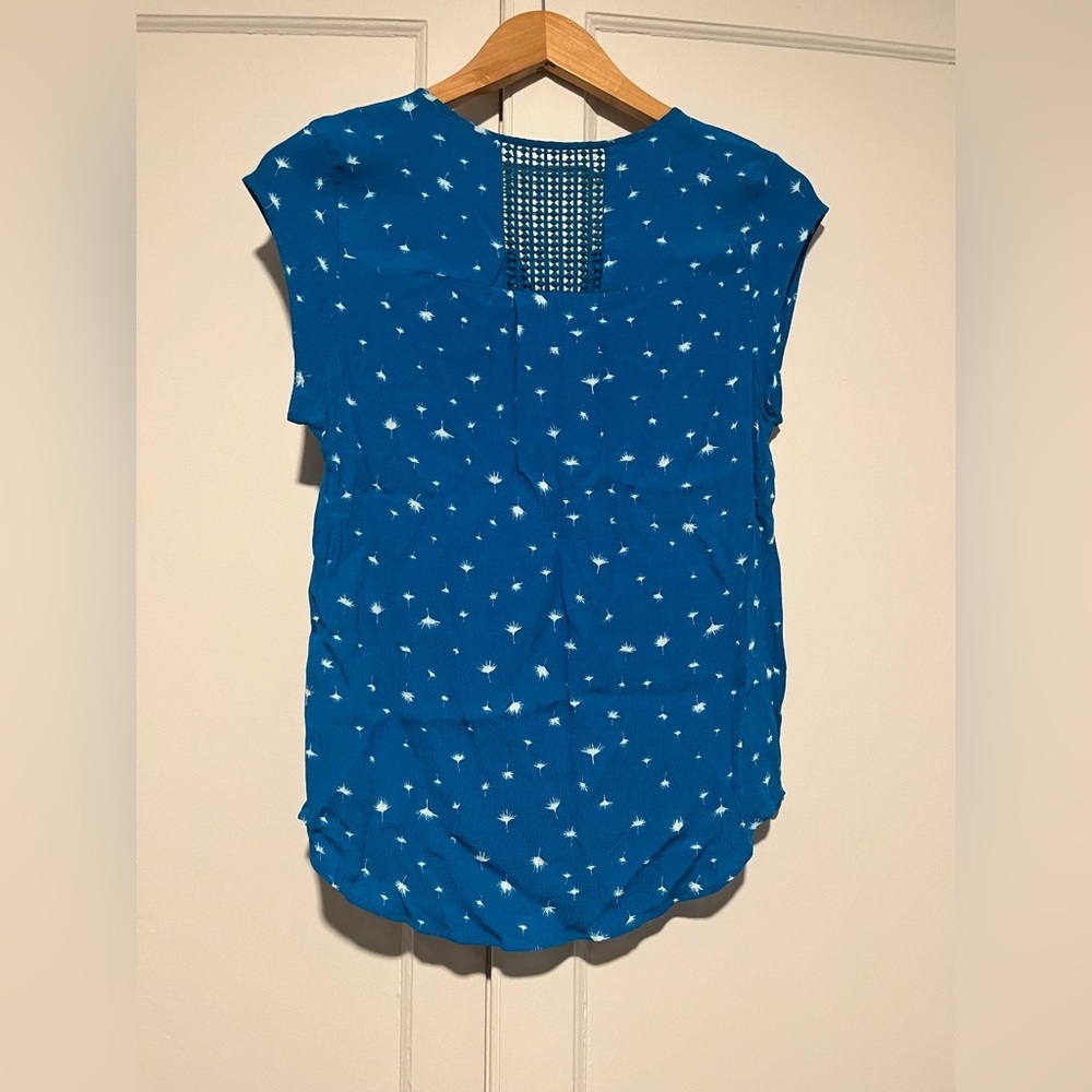 Daniel Rainn Patterned Short Sleeve Blouse - Picture 2 of 3